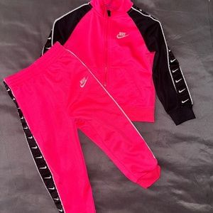 nike tracksuit baby girl